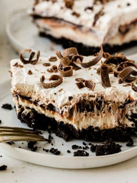 Chocolate Icebox Cake - Crazy for Crust No Bake Chocolate Lasagna Recipe, Chocolate Lasagna Cake, Chocolate Lasagna Recipe, Ice Box Cake, Icebox Cake Recipes, Crazy For Crust, Pudding Flavors, Chocolate Lasagna, Oreo Cookie Crust