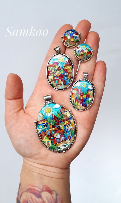 Jewelry Reference, Purse Charms Diy, Seahorse Jewelry, Ageing Gracefully, Cloisonne Enamel Jewelry, Amazing Earrings, Cloisonne Jewelry, Micro Mosaic Jewelry, Autumn Jewelry