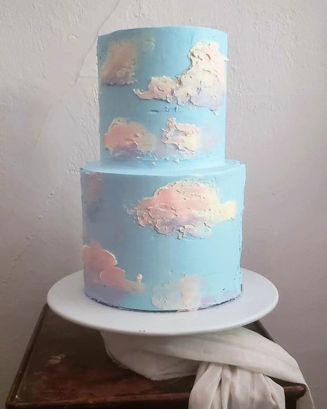 Buttercream Clouds, Cloud Cakes, Elopement Cake, Whiskey Cake, Cloud Cake, Pastel Cakes, Simple Birthday Cake, Dream Cake, Pretty Birthday Cakes