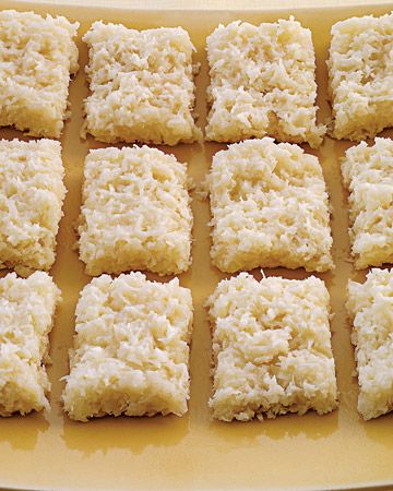 Coconut Bars.......only 4 ingredients (coconut, sugar, sweetened condensed milk & evaporated milk) Coconut Chocolate Bars, Cookie Sandwich, Coconut Bars, Fresh Coconut, Coconut Recipes, Coconut Cake, Chocolate Coconut, Dessert Bars, Cookie Bars