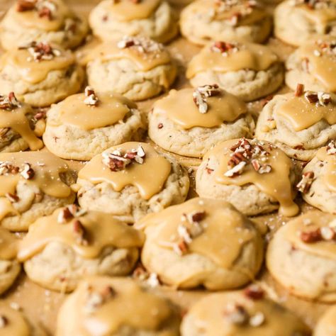 Pecan Praline Cookies, Praline Glaze, Praline Cookies, Praline Candy, Sugar Spun Run, Pecan Praline, Cranberry Cake, Butter Pecan Cookies, Brown Sugar Cookies