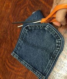 Pocket Ideas, Diy Jeans Crafts, Wine Bottle Sleeves, Denim Pillow, Denim Scraps, Diy Jeans, Honey Design, Plant Pot Covers, Great Inventions