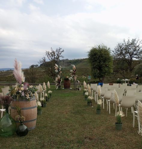 Allestimento matrimonio creato con pampas ortensie e rose ramificate Tenuta Corbinaia Wedding