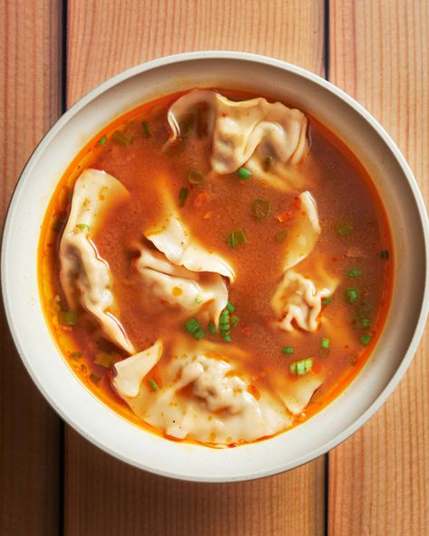 Miso Kimchi Soup, Miso Soup Dumplings, Kimchi Dumpling Soup, Korean Miso Soup, Miso Dumpling Soup, Kimchi Soup Recipe, Kimchi Dumplings, Cycle Synching, Autumn Soups