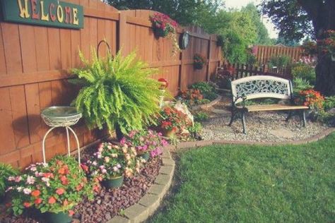 Garden Simple, Simple Backyard, Backyard Seating Area, Hgtv Garden, Backyard Seating, Landscaping Images, Easy Backyard, Backyard Diy, House Landscaping