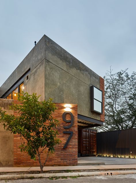 Gallery of House 97 / César Solórzano arquitectos - 5 Industrial House Facade, Industrial Exterior House, Loft House Exterior, Industrial Home Exterior, Modern Industrial House, Industrial Style House, Loft Exterior, Industrial House Exterior, Industrial Facade