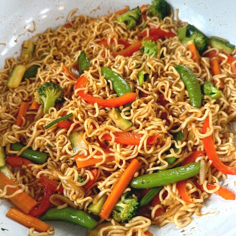 Island Noodles Recipe - Festival Copycat Recipe Island Noodles Recipe, Island Noodles, 10 Minute Meal, Fried Noodles Recipe, Veggie Side Dish Recipes, 10 Minute Meals, Pasta Noodle Recipe, Noodle Recipe, Noodles Recipe