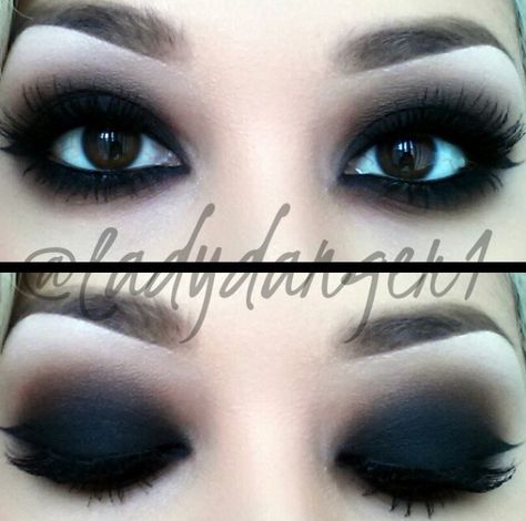 Blacked out eyes// those look so clean compared to the raccoon eyes I've tried! Hahaha Carnaval Make-up, Goth Make Up, Goth Eye Makeup, Makeup Dark, Scene Makeup, Dramatic Eye Makeup, Swag Makeup, Alternative Makeup, Smink Inspiration