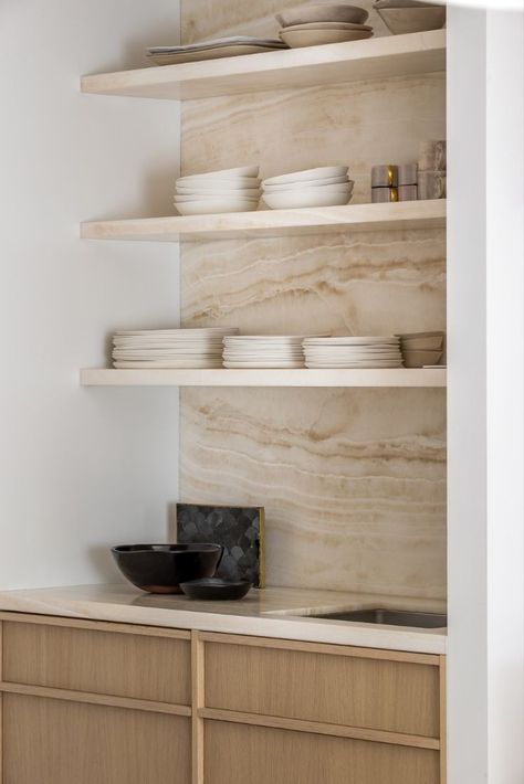 Stone by Van den Weghe

Pictures by Cafeine
Design by Nathalie De Boel Onyx Kitchen, Furniture Details Design, Stone Kitchen, Kitchen Cabinetry, Shelf Styling, Joinery, Kitchen Inspirations, Instagram Pictures, Open Shelving