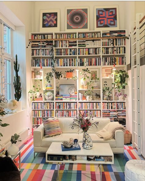 Small Library Ideas, Maximalist Office, Office Library Ideas, Library Aesthetics, Cozy Craftsman, Living Room Bookshelves, Decor And Organization Ideas, Mojo Dojo Casa House, Large Bookshelves