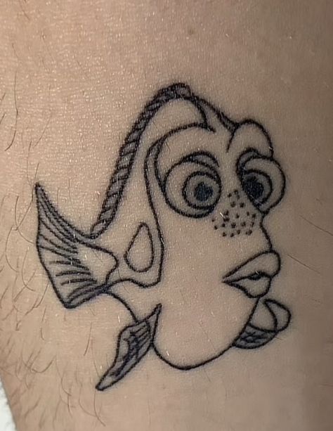 Dory Tattoo Ideas, Character Tattoo Ideas, Nemo Tattoo, Dory Tattoo, Dory Finding Nemo, L Tattoo, Jellyfish Tattoo, Cartoon Character Tattoos, Cartoon Tattoos