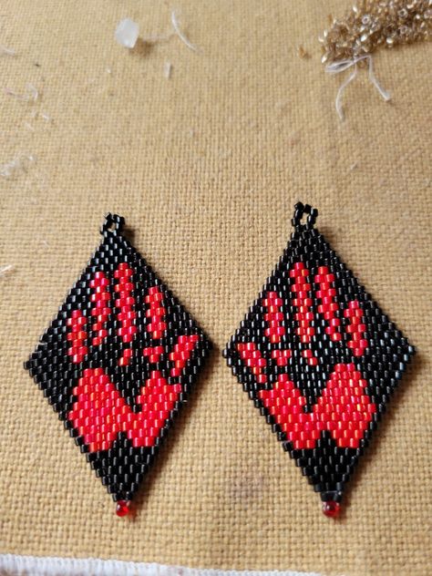 Red Beaded Earrings Native, Mmiw Beadwork, Mmiw Earrings, Dentalium Earrings, Bead Dolls, Fringed Earrings, Miyuki Earrings, Red Bead Earrings, Beadwork Ideas