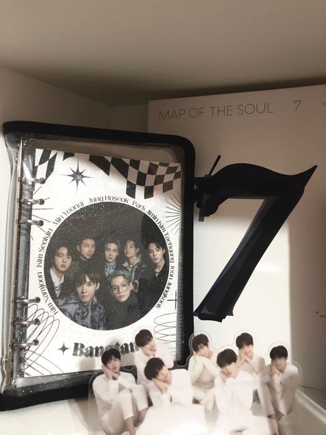 Kpop Binder Cover Ideas, Kpop Binder Cover, Pc Binder, Binder Decoration, Kpop Binder, Cover Binder, Army Aesthetic, Photo Binder, Kpop Obsession