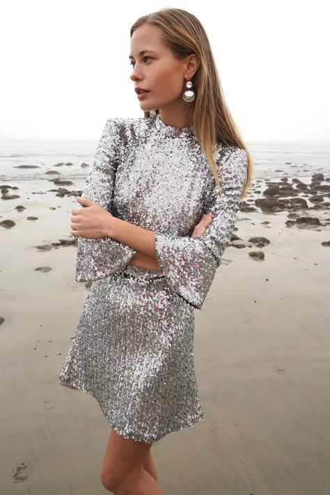 Silver Dresses Wedding, Silver Sequin Outfit, Disco Clothing, Disco Party Dress, Silver Sparkly Dress, December Mood, Holiday Dressing, Sparkly Party Dress, Holiday Soiree