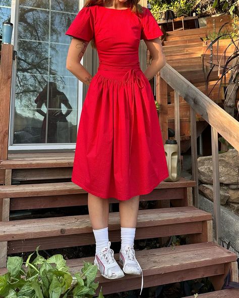 Ella Mae | The Monday Dress in Garnet Pinstripe ~ Sustainably made in LA with deadstock fabric | Instagram Red Dresses Casual, Red Aesthetic Outfit, Dress Outfits Ideas, Long Casual Dress, Garnet Dress, Red Dress Casual, Red Summer Dress, Deadstock Fabric, La Outfits