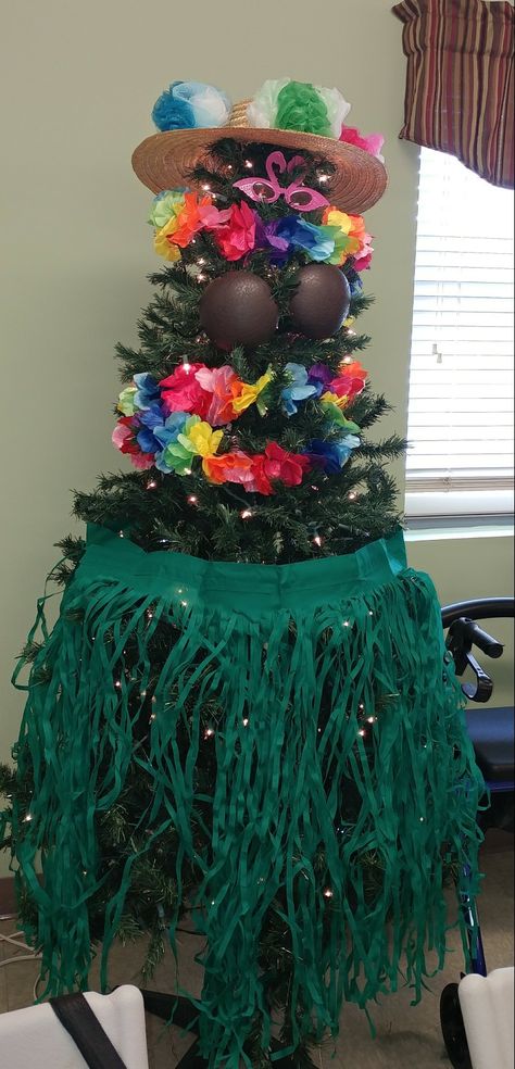 Luau Christmas Tree, Christmas In July Camper Decorations, Christmas In July Tree Ideas, Christmas In July Birthday Party Ideas, Christmas In July Float Ideas, Christmas In July Office Party Ideas, Christmas In July Party Decorations, Christmas In July Camping Ideas, Christmas In Hawaii Decorations