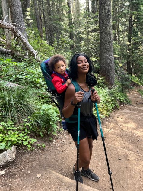 Natural Motherhood, Parenthood Aesthetic, Black Motherhood Aesthetic, Black Mom Aesthetic, Crunchy Mom Aesthetic, Black Motherhood, Future Mommy, Mommy Goals, Black Families