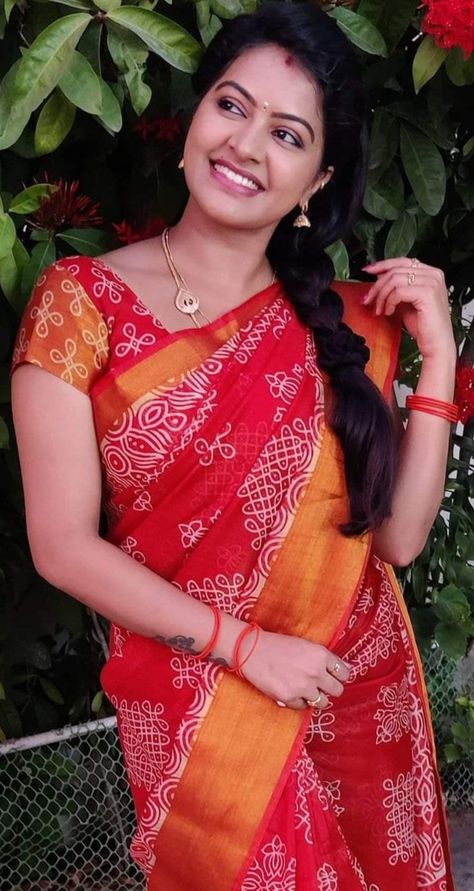 Rachitha Mahalakshmi Saree, Rachita Mahalakshmi, Rachitha Mahalakshmi, Women Looking For Men, Samantha Photos, Wedding Blouse Designs, Sky Wallpaper, Indian Photoshoot, Indian Dance