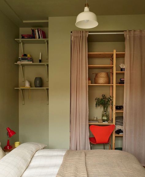 Slanted Wall Bedroom, Tiny Guest Room, Interior Colour Schemes, Apartment Inspiration, Main Bedroom, Interior Inspo, My New Room, Room Colors, House Inspo