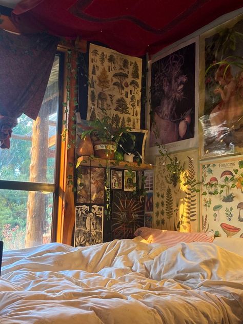 Room Ideas Aesthetic Dark, Brown Aesthetic Girl, Aesthetic Art Black, Coconut Girl Room, Pink Aesthetic Pfp, Coconut Room, Coconut Girl Aesthetic, Hippy Room, Chill Room