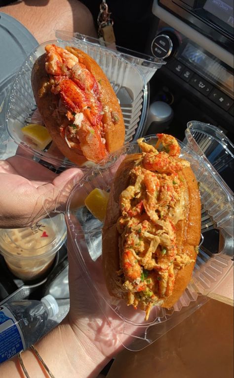 #hawaii #seafood #food #aesthetic Crawfish Rolls, Hawaii Aesthetic Food, Backpacking Hawaii, Big Island Hawaii Food, Seafood Aesthetic, Beach Food Ideas, Food In Hawaii, Hawaii Life Aesthetic Food, Hilo Hawaii Food