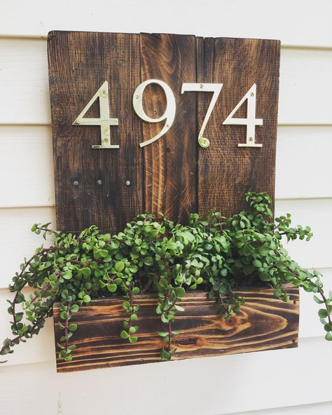 House Number Planter Box Diy, Address Planter Box Diy, Welcome Planter Box Diy, Door Number Plates, House Number Plates, House Planter, Custom Yard Signs, Rustic Plates, Porch Remodel