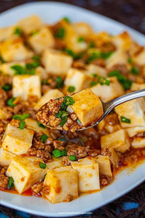 Mapo Tofu Recipe, Popular Chinese Dishes, Sichuan Province, Mapo Tofu, Recipes Authentic, Tofu Recipe, Tofu Dishes, Minced Meat, Chinese Dishes