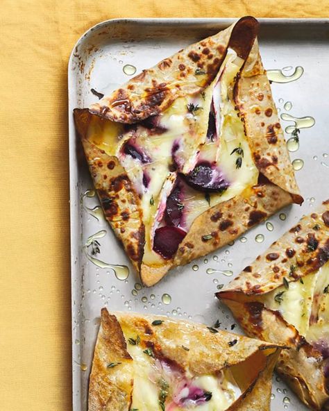 Beetroot and brie buckwheat galettes Ham Puff Pastry, Galette Recipe Savory, Crepes Savory, Buckwheat Pancake Recipes, Christmas Leftovers Recipes, Savoury Pancake Recipe, Pancakes For Dinner, Beetroot Recipes, Brie Recipes