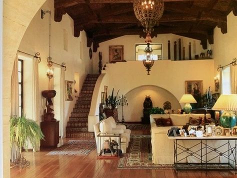 Spanish Home Decor, Hacienda Style Homes, Mexico House, Mexican Home, Spanish Style Home, Casa Vintage, Hacienda Style, Spanish Style Homes, Dream House Rooms