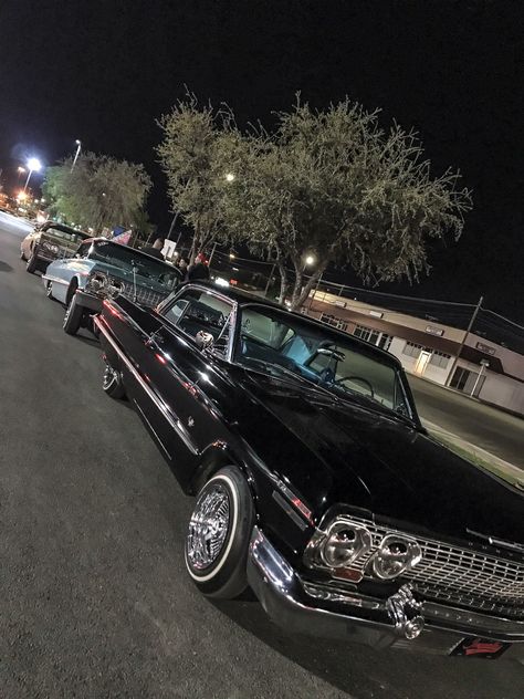 63's...NICE!!!! 63 Impala Lowrider, Low Rider Cars, Low Riders Cars, Estilo Cholo, Old Vintage Cars, Low Riders, Lowrider Cars, Old School Cars, Old Classic Cars