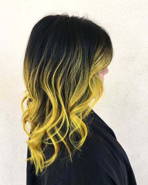 Yellow vivid ombré Black Hair Yellow Highlights, Yellow And Brown Hair, Black And Colored Hair, Black And Yellow Hair, Hair Color Yellow, Hair Claim, Black Hair Ombre, Dipped Hair, Yellow Hair Color