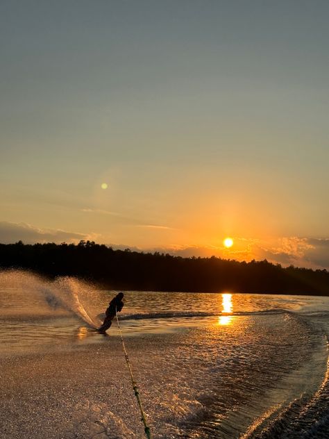 Water Ski Aesthetic, Waterski Aesthetic, Water Skiing Aesthetic, Wake Boarding Aesthetic, Water Sports Aesthetic, Wakeboarding Aesthetic, Jetski Aesthetic, Skiing Sunset, Skiing Aesthetic