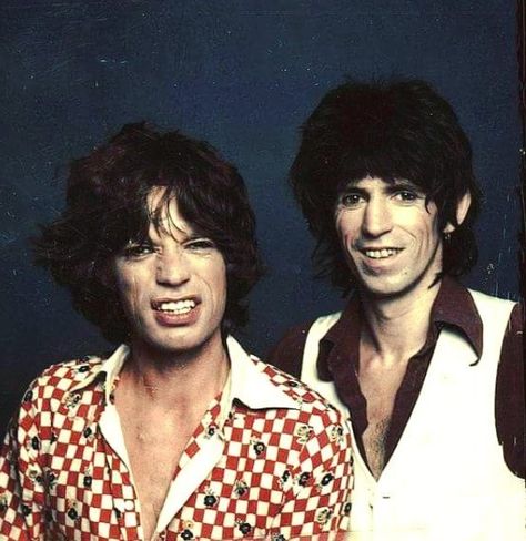 The Keith Richards Blog : Photo Glimmer Twins, Mick Jagger Rolling Stones, Rolling Stones Band, Idol Worship, Rollin Stones, Ron Woods, Moves Like Jagger, King Richard, Glam Makeup Look