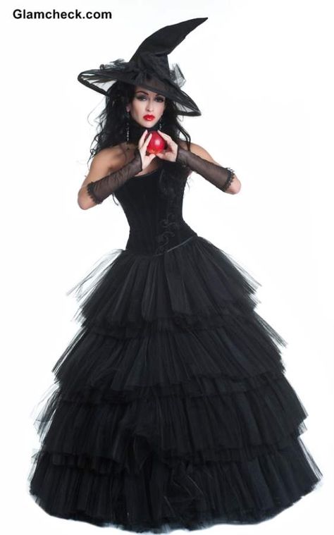 Halloween Costume Ideas – Getting Witchy Witch Costume Diy, Baba Jaga, Witch Costumes, Witch Dress, Diy Kostüm, Witch Halloween Costume, Halloween 2015, Witch Outfit, Witch Costume