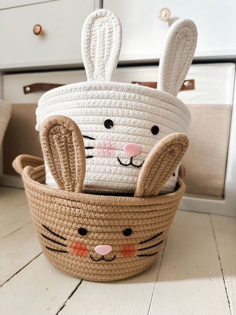 I’ve rounded up some adorable Easter baskets with fun and intentional fillers for toddlers - Easter pajamas, books, devotionals, sunglasses, non-candy snacks, stuffed animals, bath toys, and more! Cute Easter Baskets, Modest Mom, Easter Pajamas, Jute Craft, Wire Knitting, Candy Snacks, Easter Baskets For Toddlers, Rope Baskets, Jute Crafts