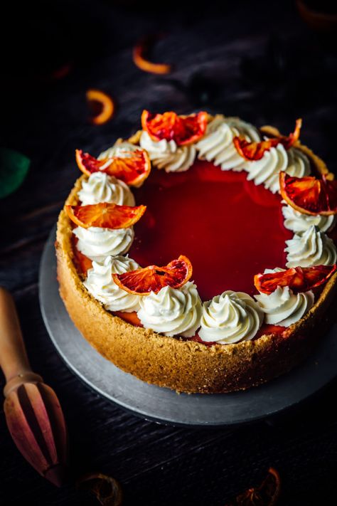 Blood Orange Cheesecake Blood Orange Cheesecake, Blood Orange Dessert Recipes, Grapefruit Cheesecake, Cheesecake Decorations, Blood Orange Dessert, Orange Cake Decoration, Blood Orange Cake, Orange Cheesecake Recipes, Orange Recipes Dessert