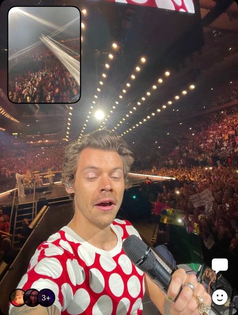 One Direction Club Night Outfits, Dear Husband, Harry Core, Harry Styles Aesthetic, Harry Styles Concert, Harry Styles Cute, Harry Styles Wallpaper, Harry Styles Pictures, Harry Styles Photos