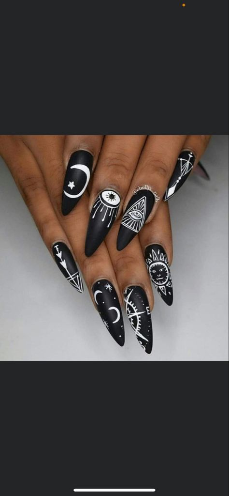 Occult Nails, Black And White Halloween Nails, White Halloween Nails, Black And White Halloween, White Halloween, Halloween Nails, Nail Inspo, Black And White, Nails