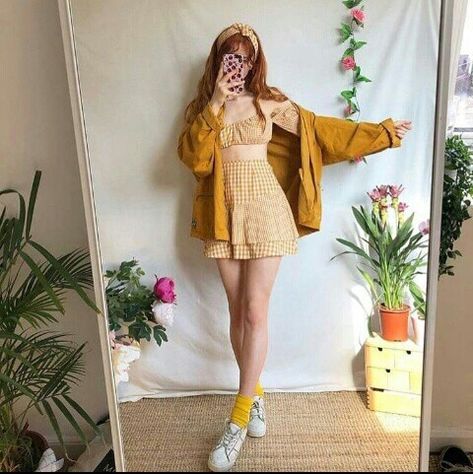 Mode Inspo, Kawaii Clothes, White Wall, Korean Outfits, Mode Fashion, Looks Vintage, Retro Outfits, Aesthetic Fashion, Cute Casual Outfits