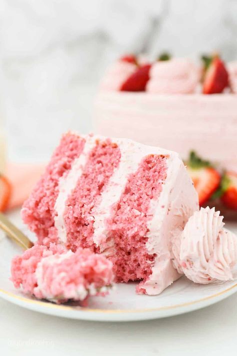 Strawberry Cake with Strawberry Frosting is moist, fluffy, and naturally flavored with real strawberries for a refreshing summer dessert! Double Layer Strawberry Cake, Fluffy Strawberry Cake, Strawberry Frosting Recipe, Strawberry Chiffon Cake, Cake With Strawberry Frosting, Strawberry Frosting Recipes, Beyond Frosting, Easy Strawberry Desserts, Homemade Strawberry Cake