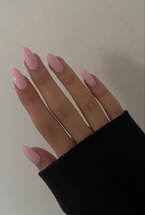 basic light pink nail idea inspo, almond shape Plain Baby Pink Nails, Simple Baby Pink Nails, Plain Acrylic Nails, Baby Pink Nails Acrylic, Almond Nails Pink, Acrylic Nails Almond Shape, Baby Pink Nails, Plain Nails, Light Pink Nails