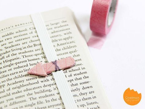 Arrow Bookmark (From Popsicle Sticks!) | 31 Cheap And Easy Last-Minute DIY Gifts They'll Actually Want Escuela Diy, Valentines Bricolage, Bookmark Diy, Ice Cream Stick, Diy Bookmarks, Navidad Diy, Book Markers, Diy Valentines Gifts, Iphone 4s