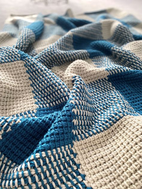 Modern Haken, Tunisian Crochet Blanket, Modern Crochet Blanket, Textured Crochet, Tunisian Crochet Hook, Tunisian Crochet Patterns, Tunisian Crochet Stitches, Confection Au Crochet, Easy Crochet Blanket