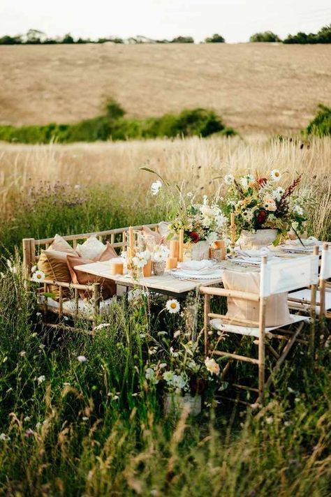 Small, intimate wedding in a meadow. Wildflower meadow wedding reception. Angela Ward Brown Photography #wildflowermeadow #smallwedding #intimatewedding #weddinginafield Garden Style Wedding Reception, Intimate Country Wedding, Meadow Wedding Reception, Meadow Wedding Table, Green Field Wedding, Meadow Wedding Aesthetic, Meadow Inspired Wedding, Wedding In Meadow, Wedding In A Meadow