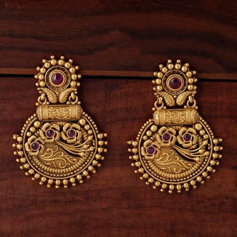 Jhumkas Gold, Beautiful Gold Earrings, Temple Earrings, Tanishq Jewellery, Indian Gold Jewellery Design, Purple Gemstones, Temple Jewellery Earrings, Unique Gold Jewelry Designs, Gold Jhumka