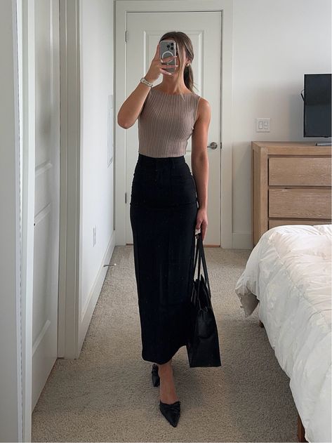 Shop SIENNA TAUPE KNIT TANK and other curated products on LTK, the easiest way to shop everything from your favorite creators. Corporate Girl, Cute Professional Outfits, Work Fits, Modest Outfit, Teaching Outfits, Casual Professional, Smart Business, Pretty Clothes, Casual Work Outfits