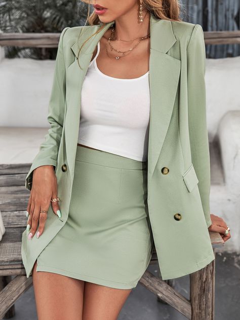 Light Green Suit For Women, Graduation Suits For Women, Prom Suit Green, Office Dress For Women, Hot Villain, Shoulder Pad Blazer, Blazer With Skirt, Graduation Suit, Female Suits