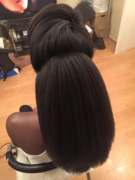 goals Cabello Afro Natural, Hair Colorful, Beautiful Natural Hair, Pelo Afro, Natural Hair Beauty, 4c Hair, Queen Hair, Long Natural Hair, Natural Hair Inspiration