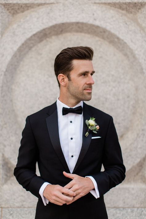 Black Tux For Groom, Toxido Suit For Men Outfit, Grooms Tux Ideas Black, Groom Black Tuxedo Wedding, Men Wedding Suits Modern Black, Classic Black Tux Wedding, Classic Tuxedo Wedding, Tucsido Groom, Navy And Black Tux Wedding