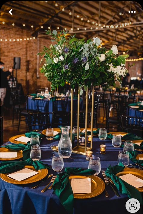 Dark Blue And Green Wedding, Green Wedding Themes, Emerald Wedding Theme, Emerald Wedding Decor, Blue And Green Wedding, Wedding Themes Ideas, Emerald Wedding Colors, Emerald Green Wedding Theme, Forest Green Wedding